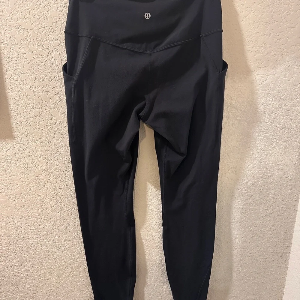 Lululemon Align high rise leggings - Picture 5 of 7